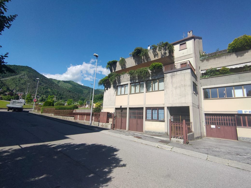 Evelin Sozzi Gestioni Immobiliari – Affittasi commerciale a Clusone